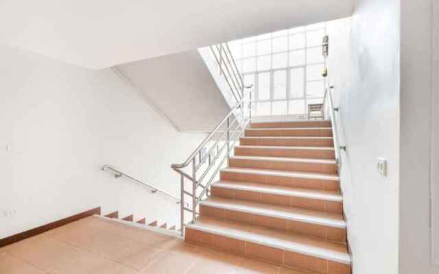 Treeyapat Place by OYO
