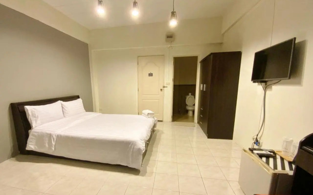 Uh Hostel