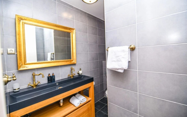 Modern 2bdr Apartment-best View- Free Parking