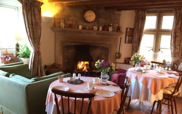 Guiting Guest House
