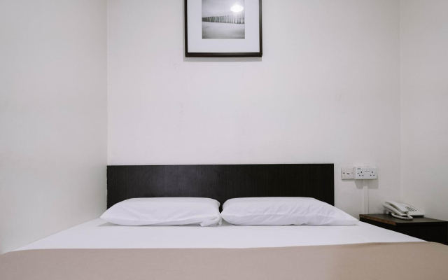 Amrise Hotel