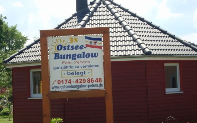 Yellow - Peter's Modern Retreat