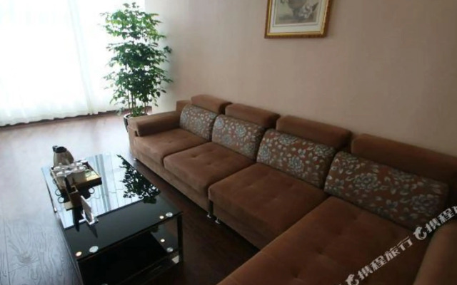 U-FREE Hotel (Jiading Jialuo Road)