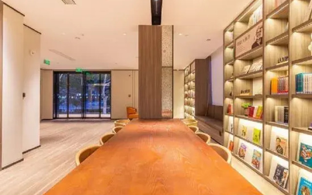 Hanting Hotel (Luoyang Yanshi Datang Shouyangshan)