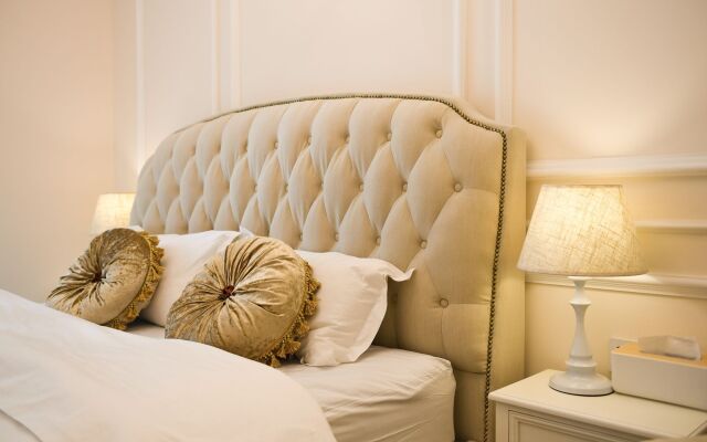 Miwei Light Luxury Aparthotel