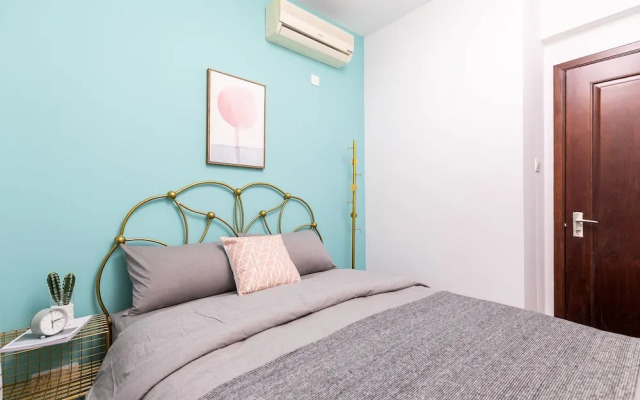 Locals Boutique Apartment Huafa Plaza 19