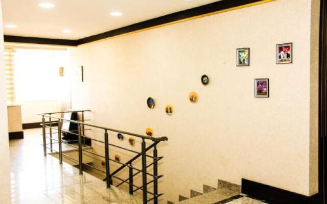 Kristal Hotel