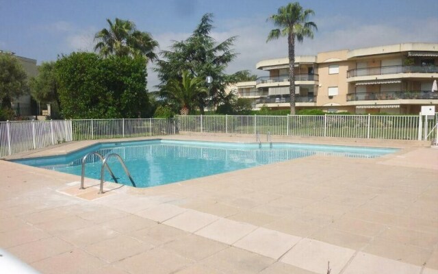 Superbe 2 pièces sun valley piscine parking privé
