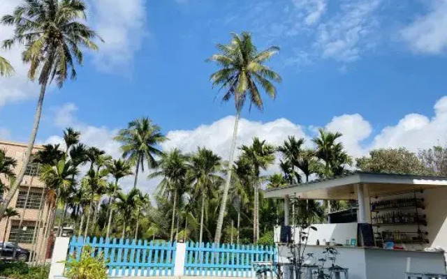 Wanning Haipan Lushan Surfing Homestay