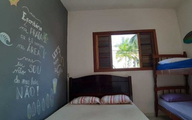 Pé de Serra Pub Hostel