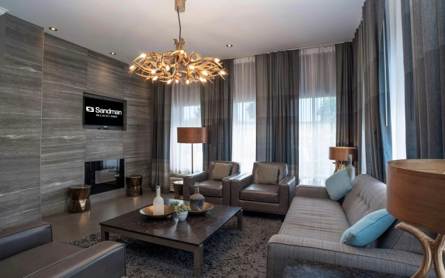 Sandman Hotel Vernon
