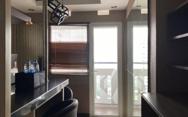 Best Price And Relaxing 1Br At Green Pramuka City Apartment