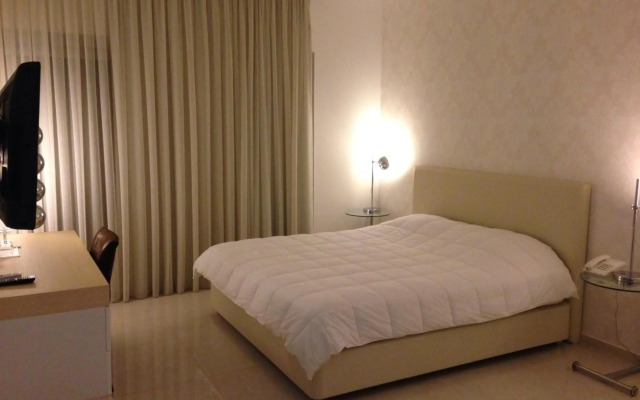Crystal Hotel