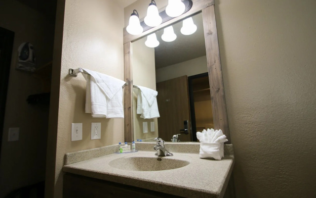 Woodside Dells Hotel & Suites