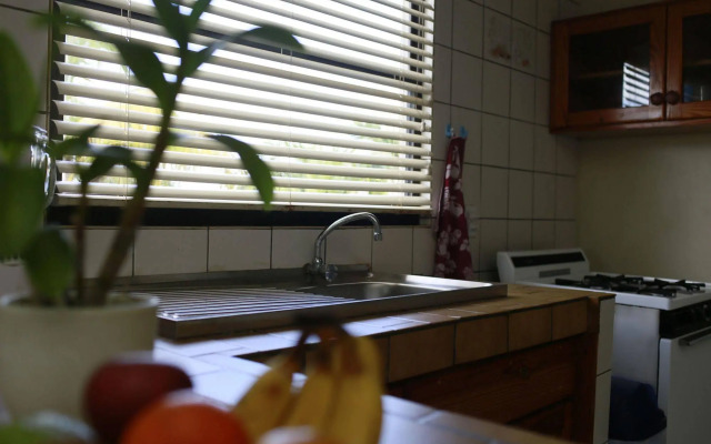 Hersher Studios & Apartments