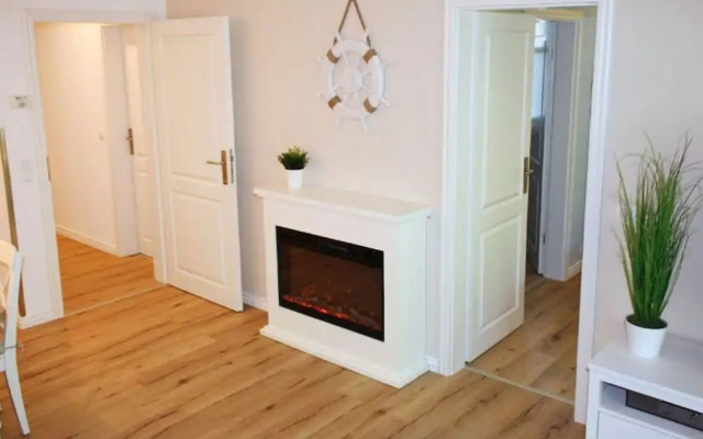 Comfy Apartment With 1 Bedroom and Balcony 134