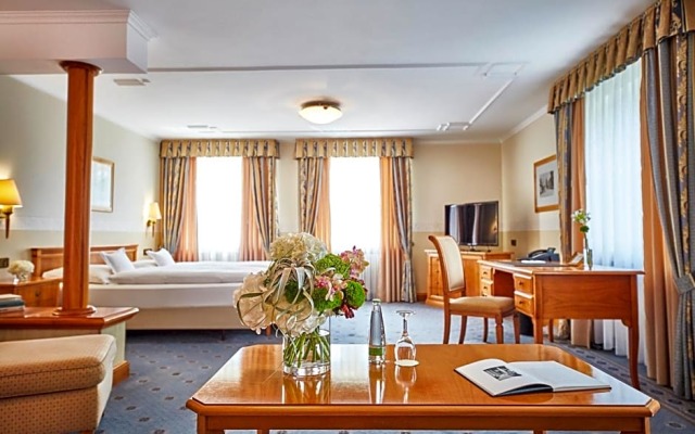 Allee Hotel