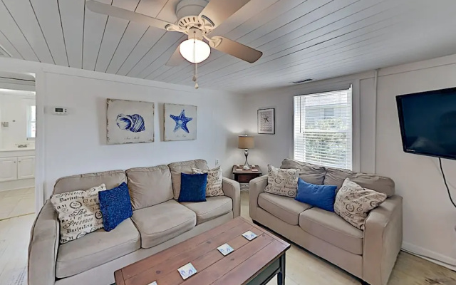 810earu2 2 Bedroom Duplex