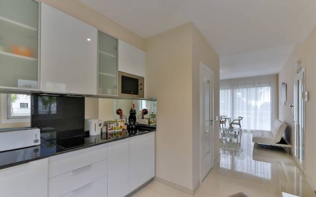 Calma Holiday Villas