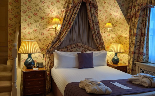 Cotswold Lodge Hotel