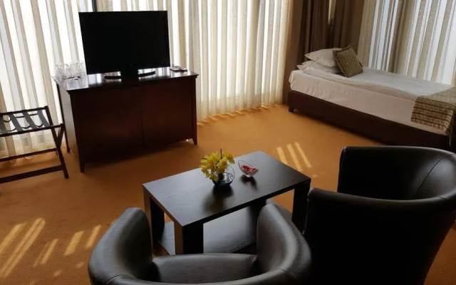 Hotel Contact