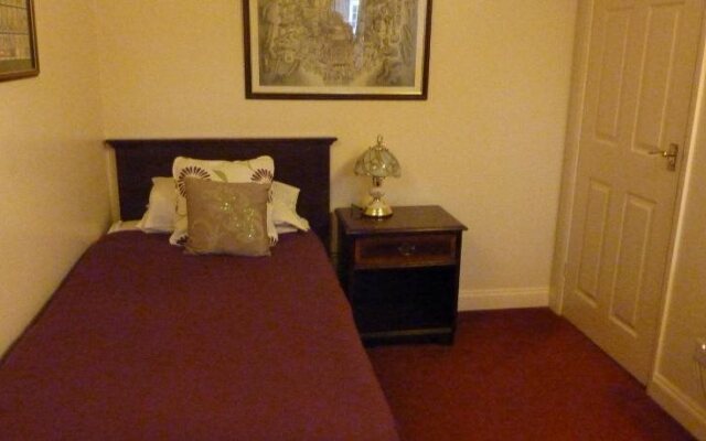 The Horseshoes Bed & Breakfast