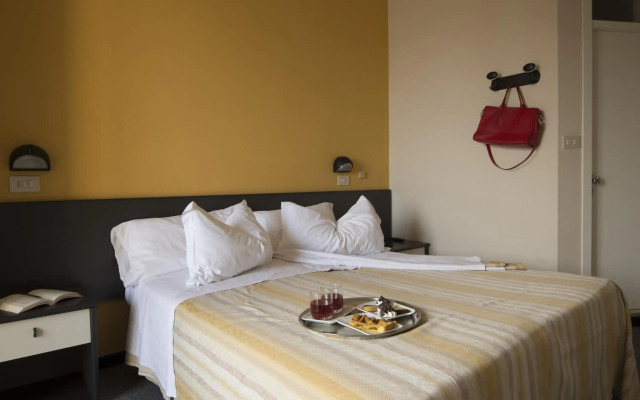 Hotel Airone