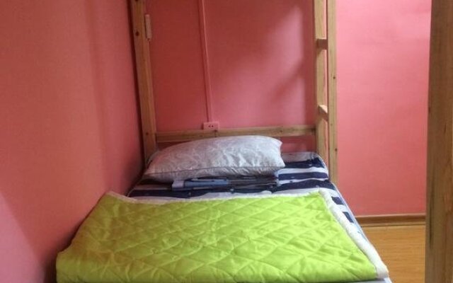 Kaka Youth Hostel