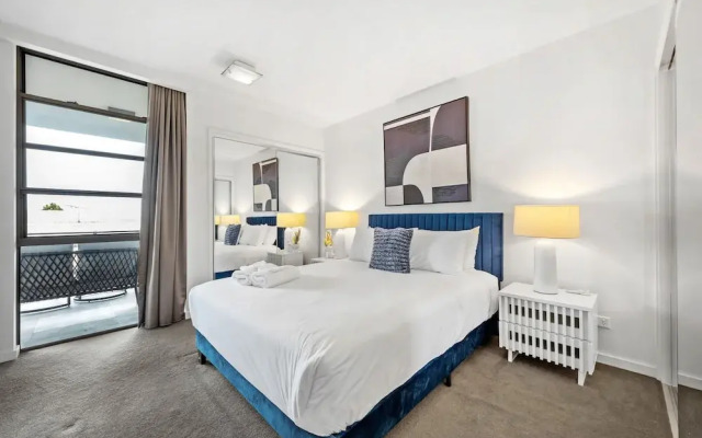 Cirque Apartments