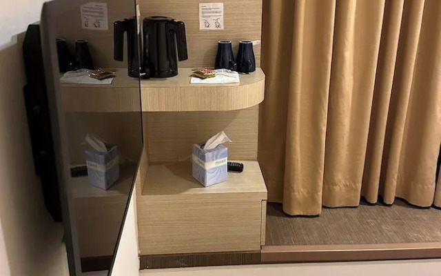 Philip Hotel @ Balestier