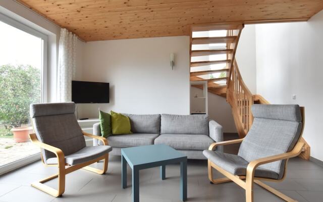 Spacious Holiday Home in Borgerende-Rethwisch with Garden