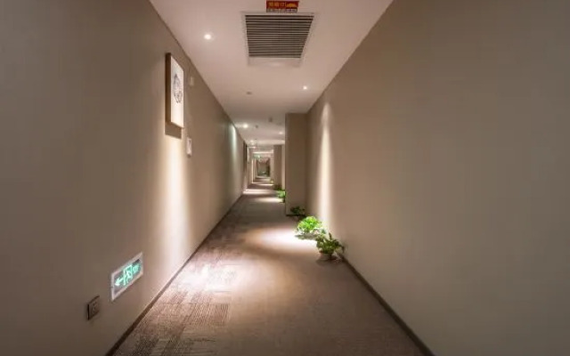 Homeinn · neo (Xiamen Culture and Arts Center Talent Market Subway Station)