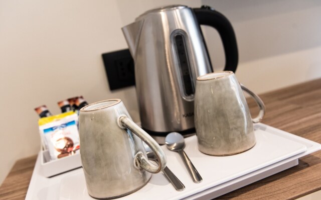 XXIV Domus Luxury Suites