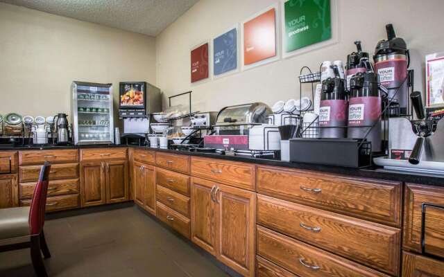Comfort Inn Morris I-80