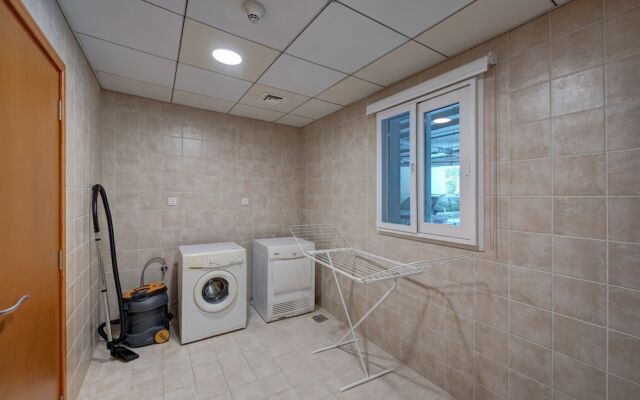 J5 Holiday Homes 3BR Apartment