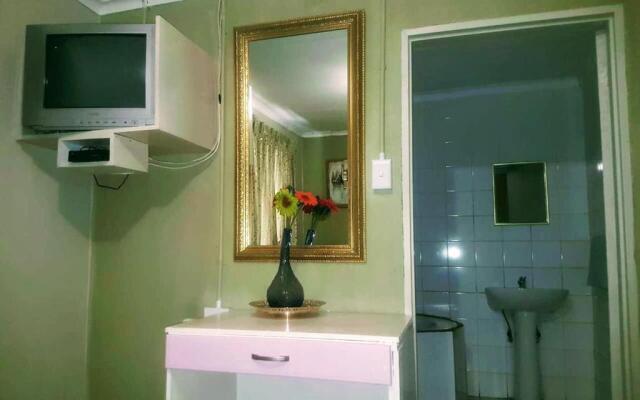 SURVIVOR GUEST HOUSE-Giyani