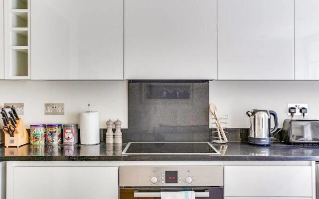 Lovely 1 Bedroom Home W/patio - 4 Guests!