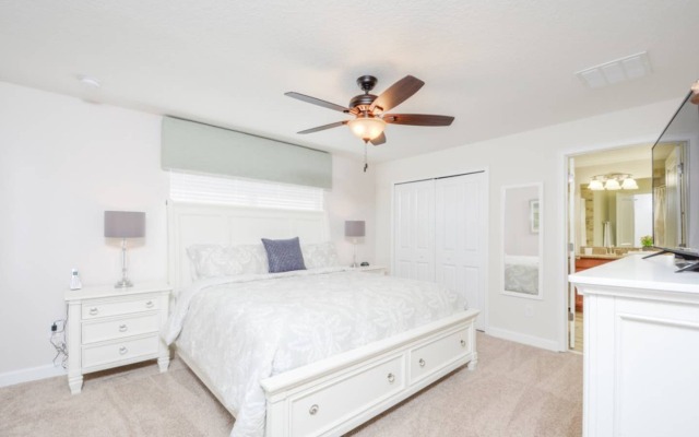 4 Bedrooms villa - Storey Lake