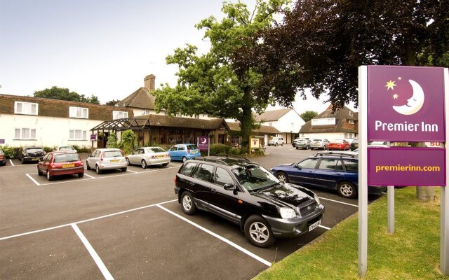 Premier Inn Gatwick Crawley Town (Goffs Park)