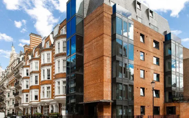 15 Basil Street Apartments