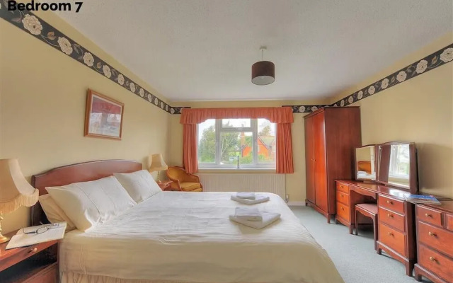 The Orchard Country House