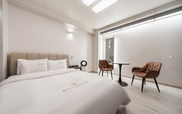Gwangju Nongseongdong Hotel Ballantine