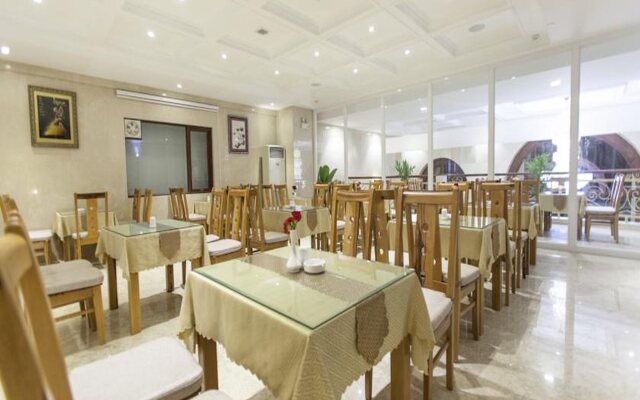 Moonlight Da Nang Hotel