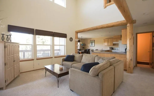 Quiet River-River View-4BR/3.5BA