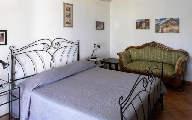 B&B "Tra Gli Ulivi"