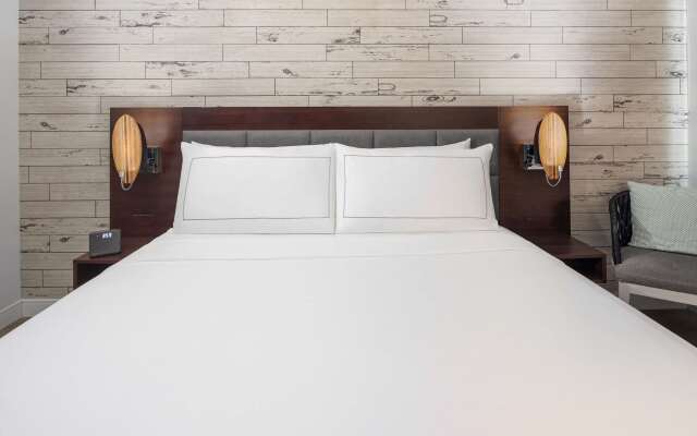 The Fin Hotel, Tapestry Collection by Hilton