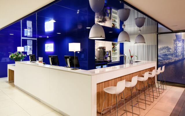 Holiday Inn Express Rotterdam - Central Station by IHG