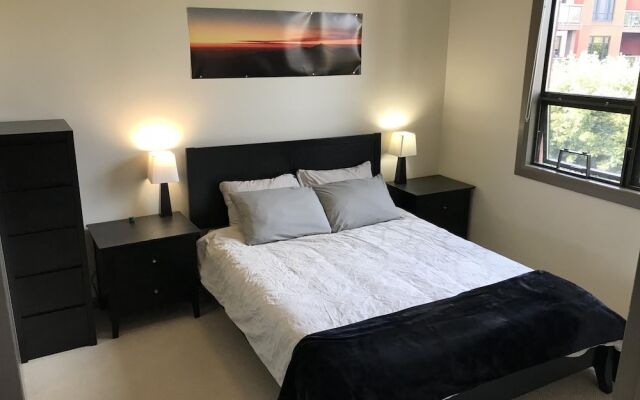 Upper Floor w/ Courtyard View #550