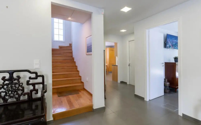 Luxury 3-bedroom House in Central Glyfada
