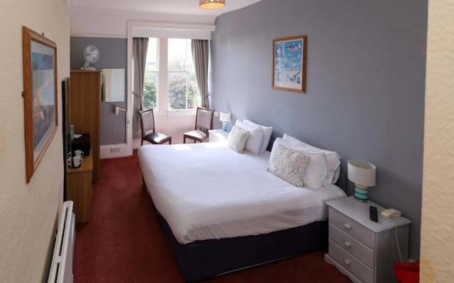 Manor Hotel